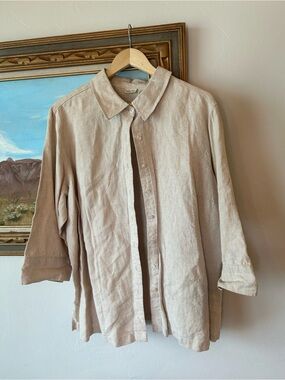Linden Linen Button-Down Shirt in Light Beige